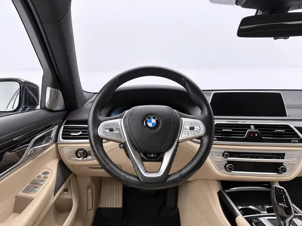 BMW Řada 7 4,4 390kW 750Li xDrive CZ DPH - foto 19