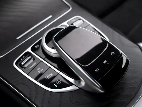 Mercedes-Benz Třídy C 3,0 400 245kW 4Matic AMG - foto 30