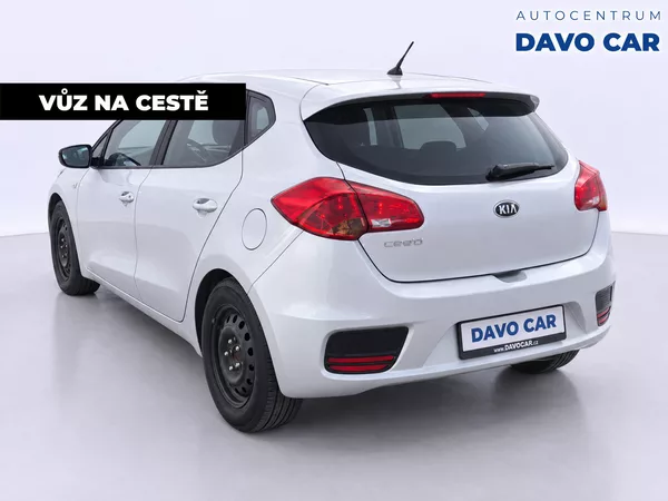 Kia Ceed 1,4 TGDi 73kW Exclusive CZ DPH - foto 2