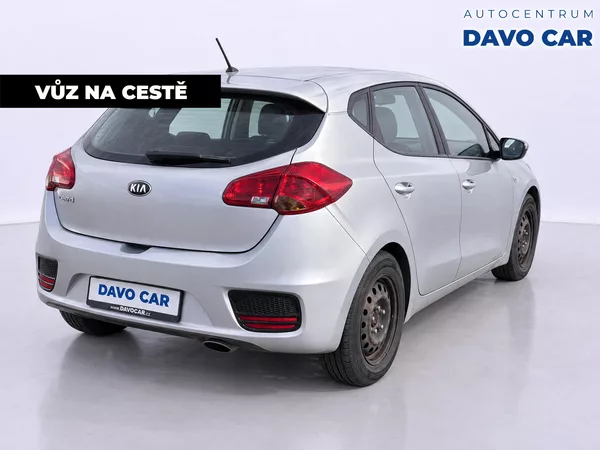 Kia Ceed 1,4 TGDi 73kW Exclusive CZ DPH - foto 5