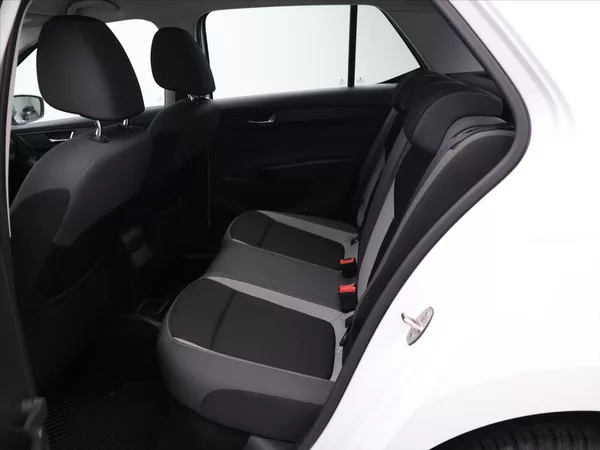 Škoda Fabia 1,2 TSI 66kW CZ 2.Maj Tažné - foto 14