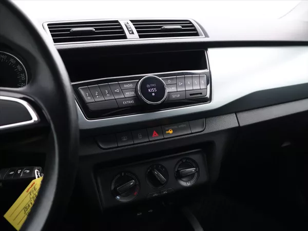 Škoda Fabia 1,2 TSI 66kW CZ 2.Maj Tažné - foto 18