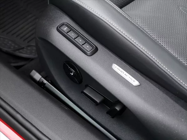 Volkswagen Passat 2,0 TDI 110kW DSG Elegance - foto 17