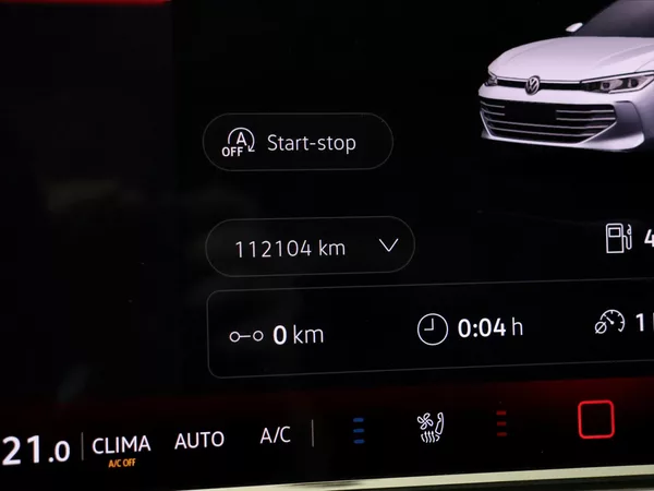 Volkswagen Passat 2,0 TDI 110kW DSG Elegance - foto 27