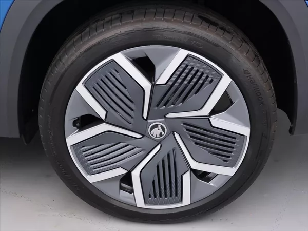 Škoda Kodiaq 2,0 TDI DSG 4x4 Sportline DPH - foto 27