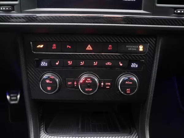 Seat Leon Cupra 2,0 TSI 221kW LED - foto 21