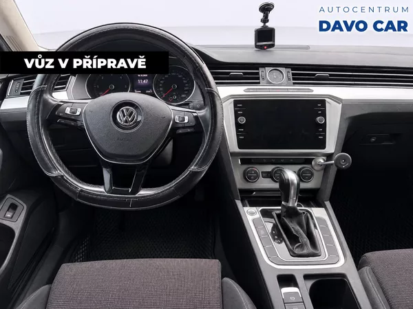 Volkswagen Passat 1,6 TDI Comfortline 1.Maj. DPH - foto 3