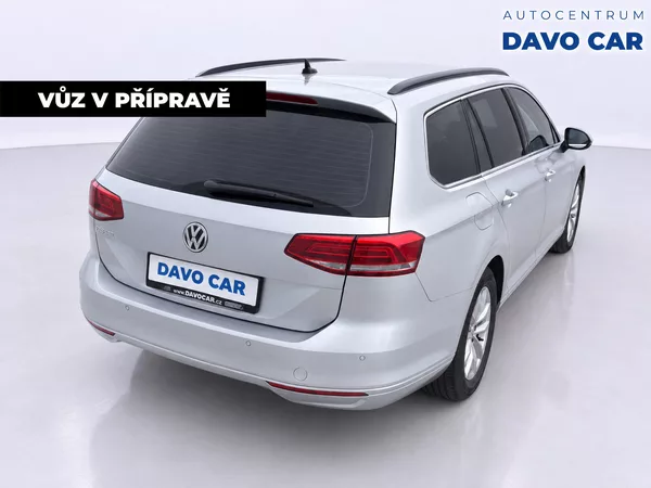 Volkswagen Passat 1,6 TDI Comfortline 1.Maj. DPH - foto 5