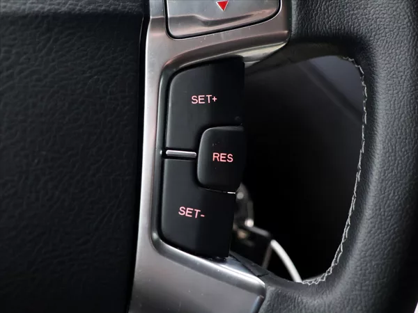 Ford Mondeo 1,6 EB 118kW 1. Maj CZ Tažné - foto 21