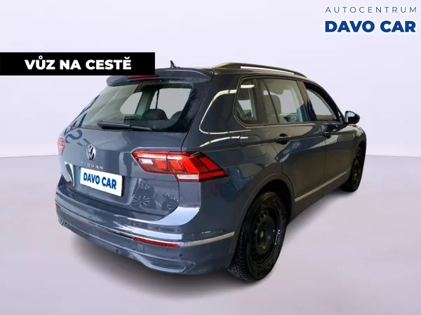 Volkswagen Tiguan 1,5 TSI 96kW Life 1Maj LED DPH - foto 5