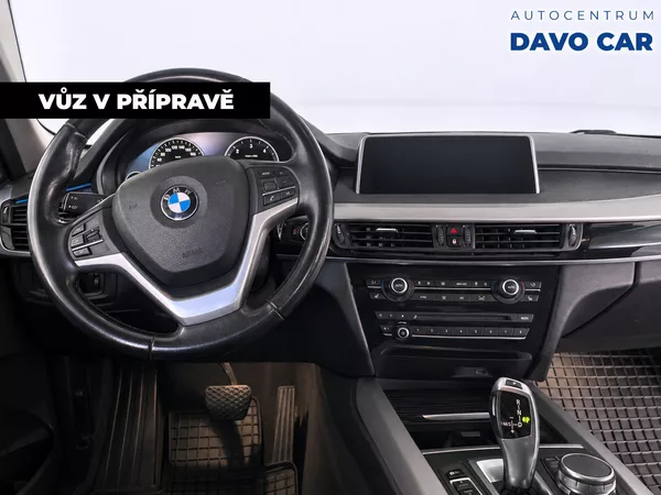 BMW X5 3,0 30d 190kW xDrive CZ DPH - foto 3
