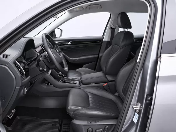 Škoda Kodiaq 2,0 TDI 147kw 4x4 DSG L&K CZ D - foto 11