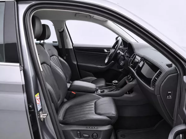 Škoda Kodiaq 2,0 TDI 147kw 4x4 DSG L&K CZ D - foto 12
