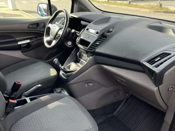 Ford Tourneo Connect 1.5D,74KW,1.MAJ.,CZ,SERVIS,DP - foto 13