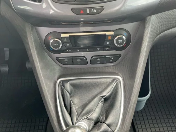Ford Tourneo Connect 1.5D,88KW,DPH - foto 11