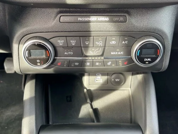 Ford Focus 1.0i,92KW,ACTIVE - foto 11