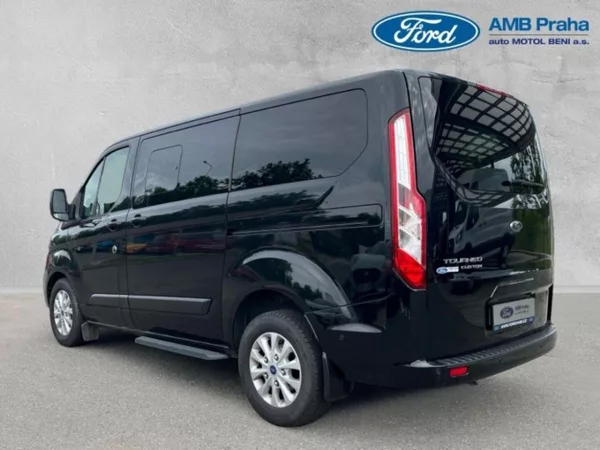 Ford Tourneo Custom 2,0ECOBLUE,77kW,CZ,DPH - foto 6