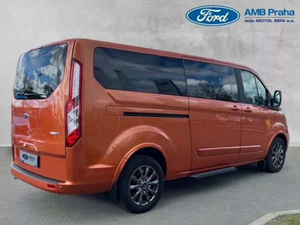 Ford Tourneo Custom 2.0D,136kW,1.MAJ,L2,CZ,DPH - foto 4
