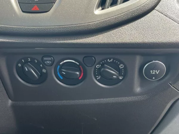 Ford Transit 2.0D,77KW,VALNÍK - foto 11