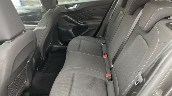 Ford Focus 1,5D,88KW,TITANIUM - foto 12