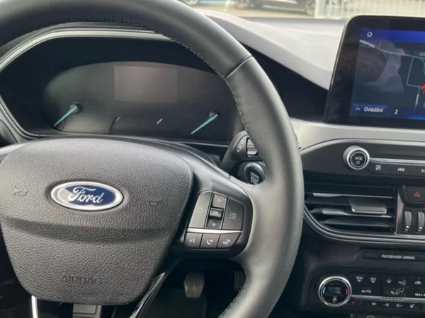 Ford Focus 1.0i,114KW,1.MAJ.SERVIS - foto 9