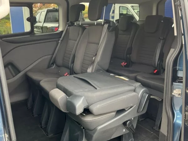 Ford Tourneo Custom 2,0ECOBLUE,96kW,SERVIS,1MAJ,CZ - foto 12