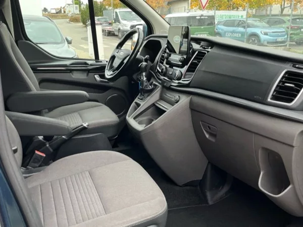 Ford Tourneo Custom 2,0ECOBLUE,96kW,SERVIS,1MAJ,CZ - foto 13