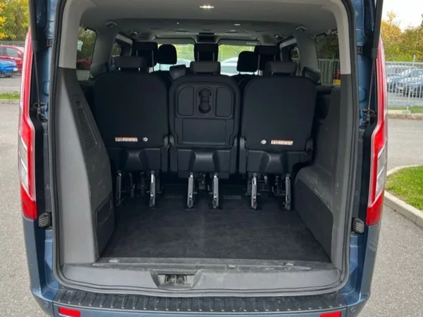 Ford Tourneo Custom 2,0ECOBLUE,96kW,SERVIS,1MAJ,CZ - foto 7