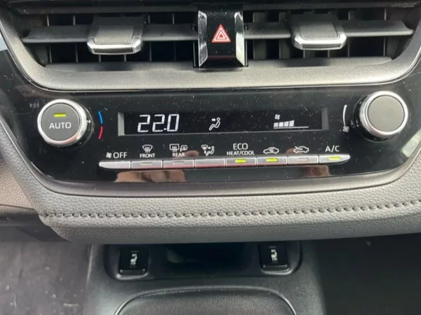Toyota Corolla 1.6Ti,223kW,VERZE GR-FOUR,1MAJ - foto 11