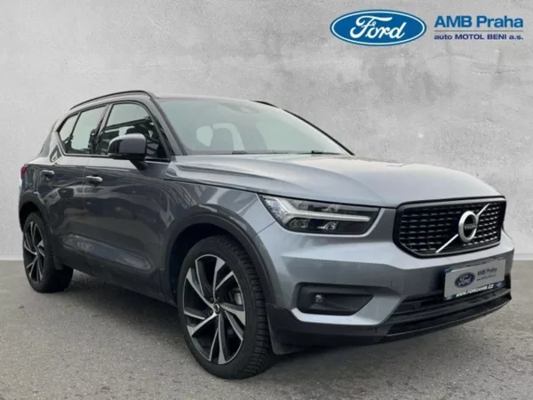 Volvo XC40 2,0i,182kW,1MAJ,CZ,SERVISKA,AW - foto 3