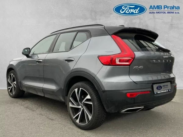 Volvo XC40 2,0i,182kW,1MAJ,CZ,SERVISKA,AW - foto 6