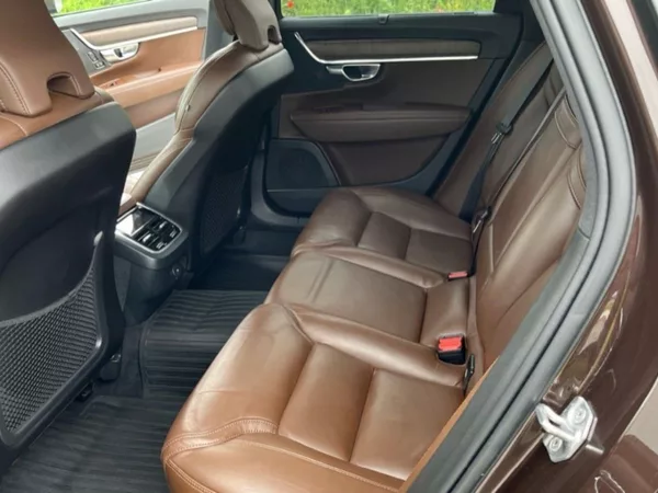 Volvo V90 CC, 2,0D,173kW,1MAJ,CZ,AWDSvo - foto 12