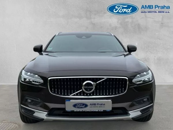 Volvo V90 CC, 2,0D,173kW,1MAJ,CZ,AWDSvo - foto 2