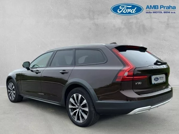 Volvo V90 CC, 2,0D,173kW,1MAJ,CZ,AWDSvo - foto 6