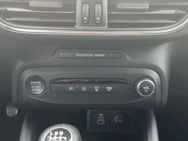 Ford Focus 1.0i,92KW,TITANIUM,SERVISKA, - foto 11