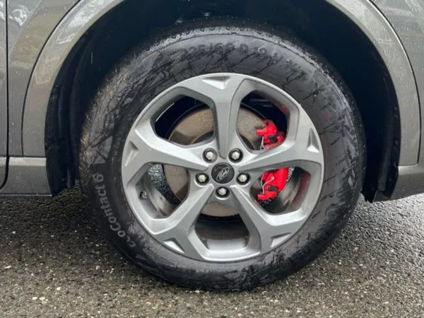 Ford Kuga - foto 14