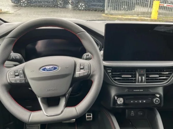 Ford Kuga - foto 9