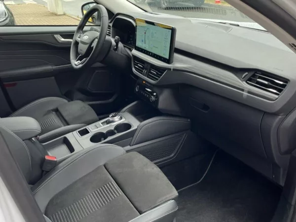 Ford Kuga - foto 13