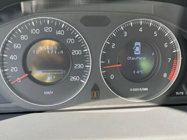 Volvo S80 2,5T,170KW, CZ, SERVIS - foto 17