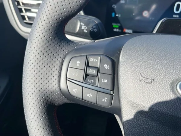 Ford Kuga 2.5i,178KW, CZ, DPH,1. MAJ - foto 17