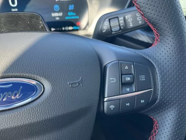 Ford Kuga 2.5i,178KW, CZ, DPH,1. MAJ - foto 18