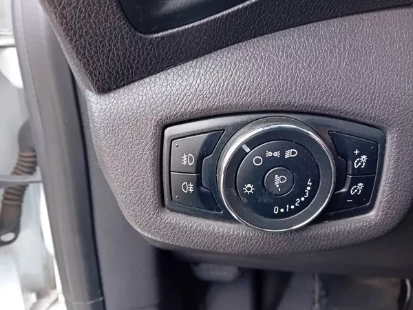 Ford Transit Connect 1.5TDCi,88KW,CZ,DPH - foto 12