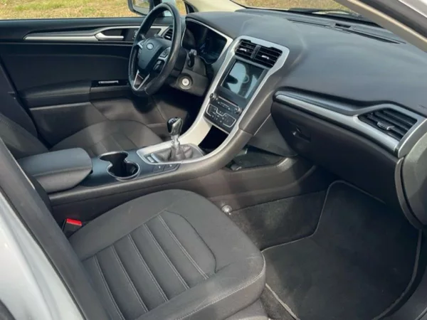 Ford Mondeo 2,0D,110kW,CZ - foto 13