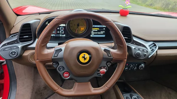 Ferrari 458 TOP STAV PRAVIDELNÝ SERVIS - foto 12