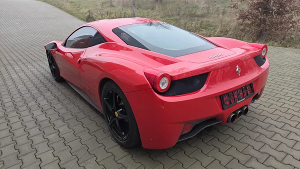 Ferrari 458 TOP STAV PRAVIDELNÝ SERVIS - foto 6