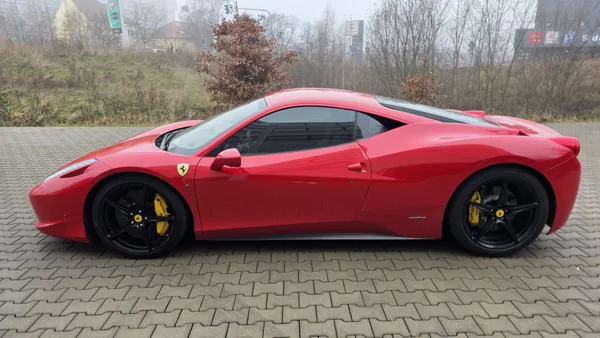 Ferrari 458 TOP STAV PRAVIDELNÝ SERVIS - foto 7
