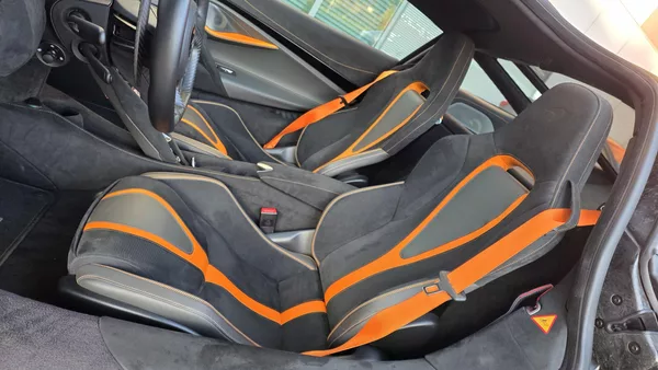 McLaren 720S ZÁRUKA PLNÝ SERVIS TOP - foto 12
