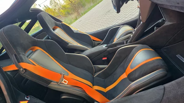 McLaren 720S ZÁRUKA PLNÝ SERVIS TOP - foto 14