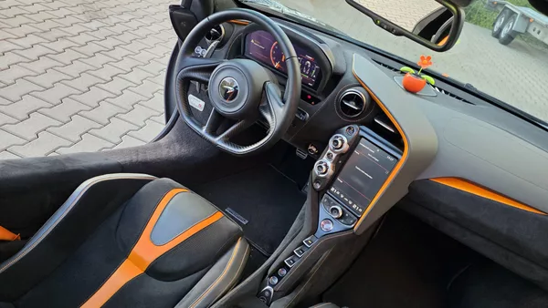 McLaren 720S ZÁRUKA PLNÝ SERVIS TOP - foto 15