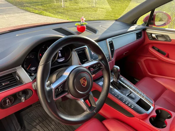 Porsche Macan GTS-RED/RED-SERVIS-MATRIX-LUFT - foto 24